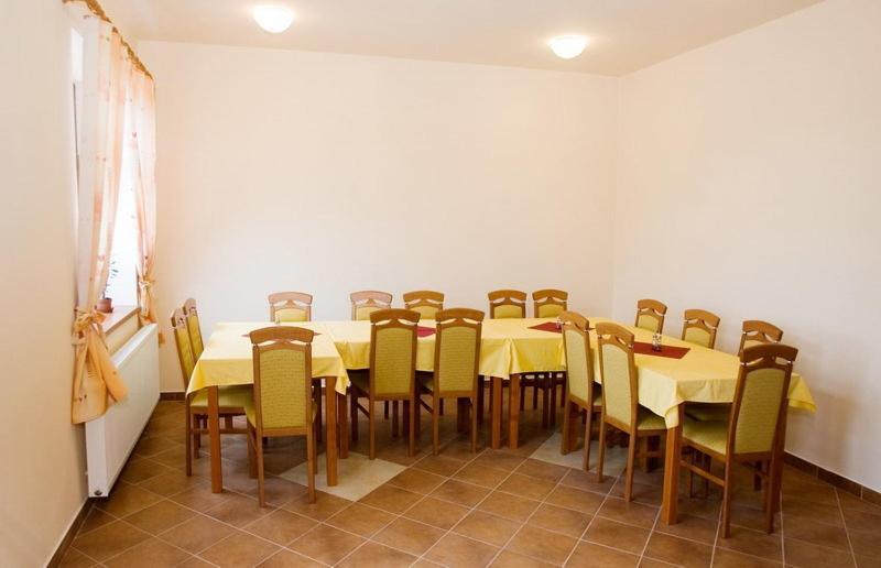 Pension Smetanuv Statek Hradec Králové Exteriér fotografie